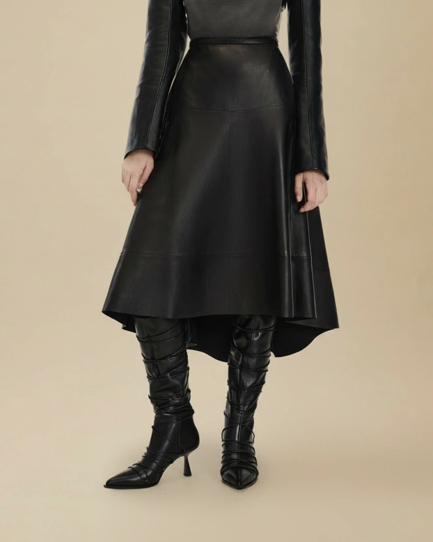 Sun Leather Skirt in Black