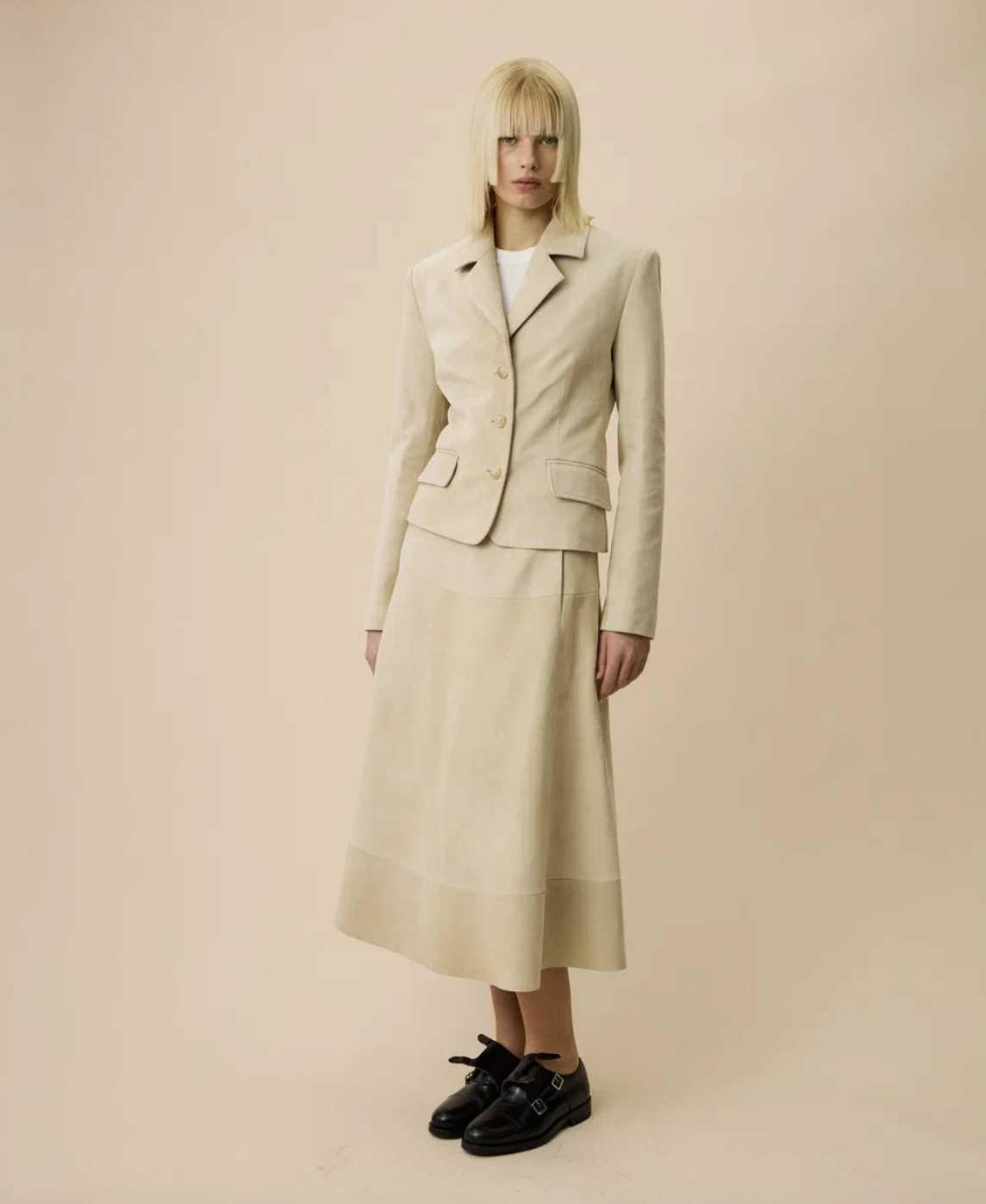 Waisted Blazer with Buttons in Beige Suede